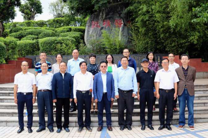 楚雄醫藥高等專科學校與昆明醫科大學簽訂合作辦學協議